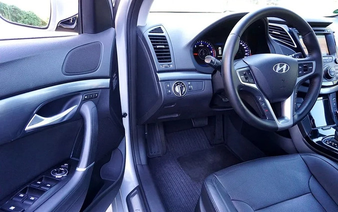 Hyundai i40 cena 36700 przebieg: 246000, rok produkcji 2011 z Płock małe 742